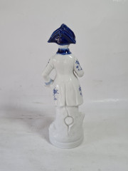 Статуэтка винтажная Ginori Im Stil "Солдат в треуголке", фарфор, 21 x 7 см, Германия, 1960-70гг.