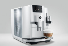 JURA JURA Kaffeevollautomat 15353 E8 Полностью автоматическая кофемашина JURA 15353 E8