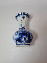Delft Blau Винтажная ваза ручной росписи "Голубые цветы на белом", делфтский фарфор, Голландия, 8,5см х 13,5см, Голландия, 1960-70гг.