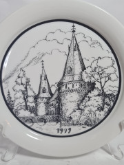 Тарелка декоративная винтажная Forstenberg "Замок Хааг. 1979", в заводской упаковке, фарфор, 19.5 см, Германия, 1970-80гг.