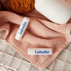 Labello Med Repair SPF 15  Мед Восстанавливающий SPF 15