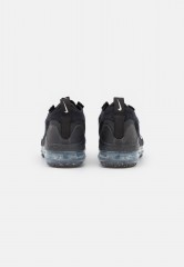 Nike Sportswear AIR MAX VAPORMAX Sneaker low black/white/metallic silver AIR MAX VAPORMAX Низкие кроссовки женские черный/белый/серебристый металлик