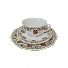 Чайное трио винтажное MCP, белый фарфор с ярким цветочным декором и золотым ободком, 11 x 5,5 см / 15 см / 19,5 см, Чехословакия, 1960-70гг.