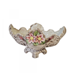 Фруктовница винтажная большая Bassano с объемными цветами, фарфор, 31x 18 x 18 см, Италия, 1960-70гг.