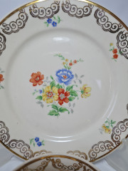 Bavaria Винтажная чайная пара "Букет полевых цветов" с позолоченным узором, Германия, 1960-70гг.