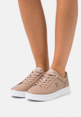 Tommy Hilfiger COURT  Trainers sand КОРТ Тренеры песок