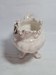 Фруктовница винтажная Bassano большая, на ножках, украшенная цветами, керамика, 22 х 10.5 см, Италия, 1960-70гг.