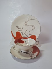 Bareuther Чайное трио с красным абстрактным рисунком и позолотой, ручная роспись, Германия, 1960-70гг.