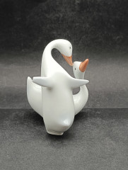 Статуэтка винтажная миниатюрная Hollohaza "Влюбленные утки", ручная роспись, 10 х 8 см, фарфор, Венгрия